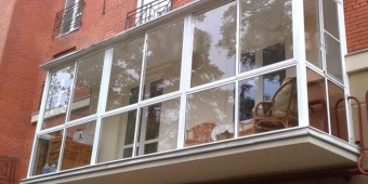 Французское остекление теплыми немецкими окнами REHAU, стеклопакет 24мм.