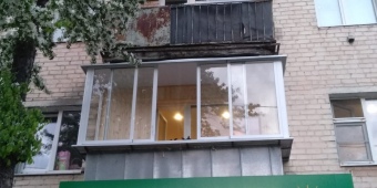 Остекление алюминием раздвижная система.Балкон под ключ.